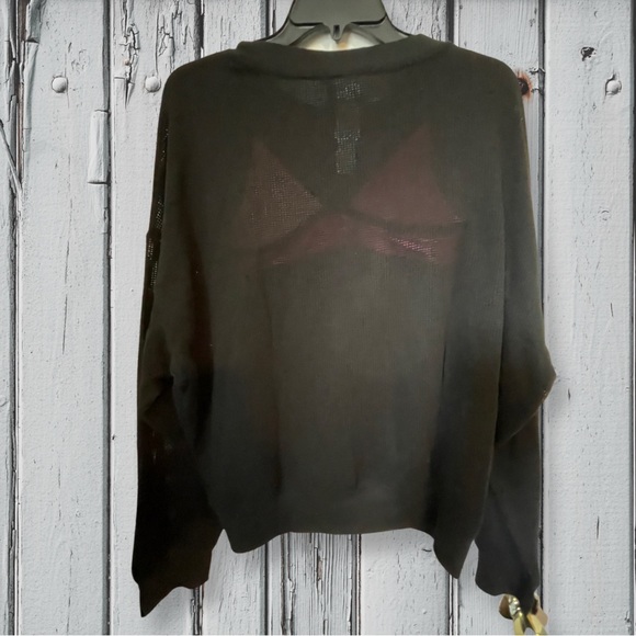 PINK mesh top in size large is perfect addition to your wardrobe. - Picture 2 of 3